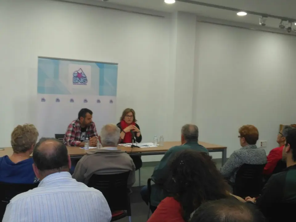<p>Acto realizado na Casa dos Alonsos na Guarda o pasado luns 29 de maio &aacute;s 20:30 h no que se exp&oacute;n a proposta do BNG de Concerto Econ&oacute;mico para Galiza.</p>
