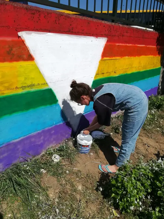 <p>Galiza Nova do Baixo Mi&ntilde;o realizou un mural reivindicativo sobre o&nbsp;dereito &aacute; diversidade sexual. O mural foi realizado en Tui.</p>
