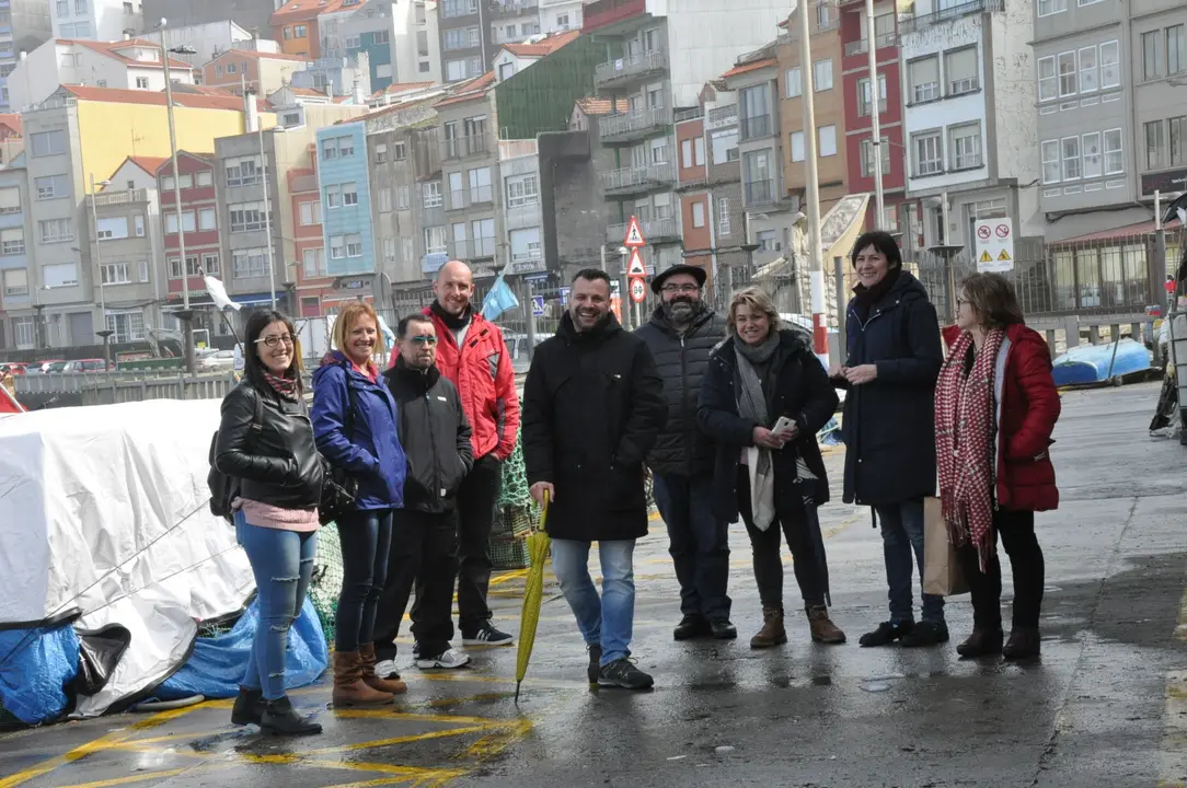 <p>Visita de Ana Pont&oacute;n &aacute; Guarda acompa&ntilde;ada da deputada de zona, Montse Prado, o portavoz municipal do BNG, &Aacute;ngel Baz, e a respons&aacute;bel local do BNG Bea Lomba.</p>
