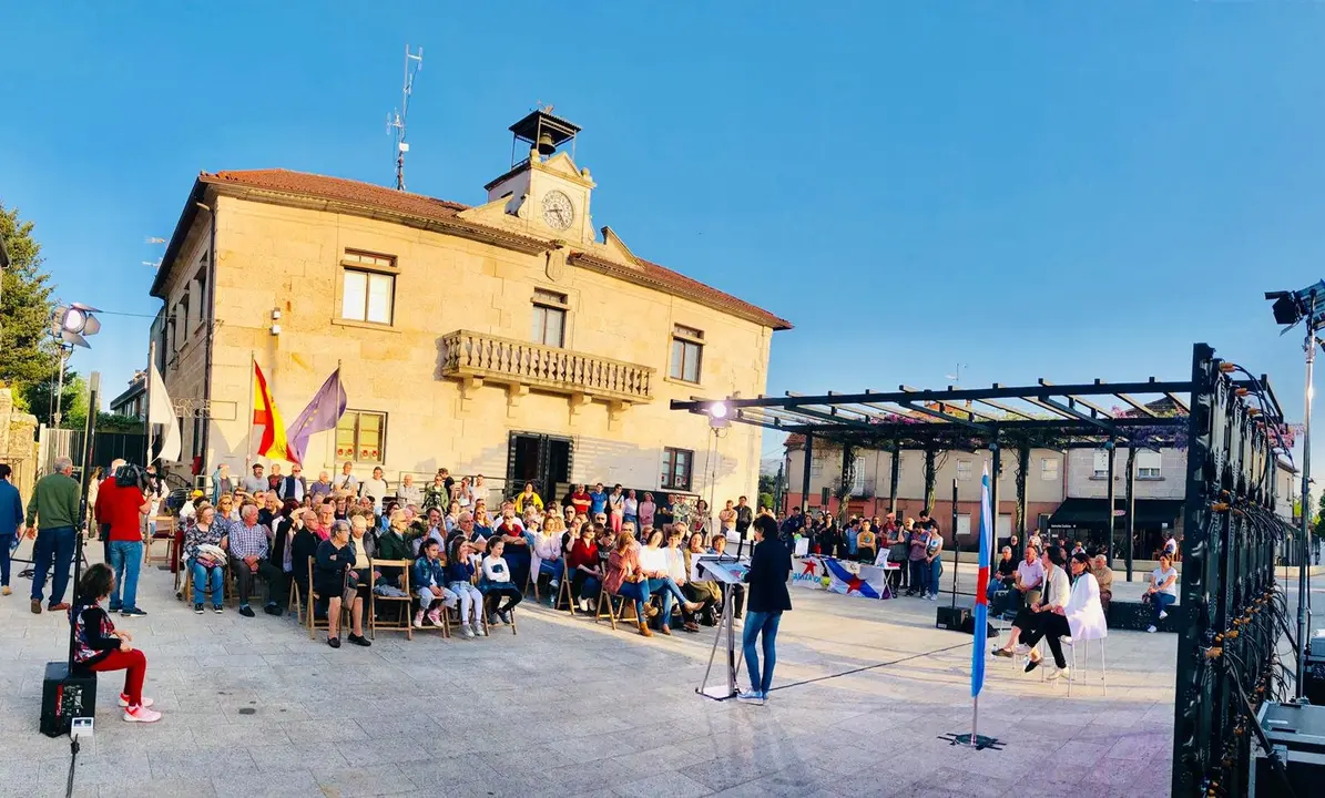 <p>Escolma fotogr&aacute;fica do mitin celebrado en Tomi&ntilde;o.</p>

<p>#todossomoscarmedasilva</p>
