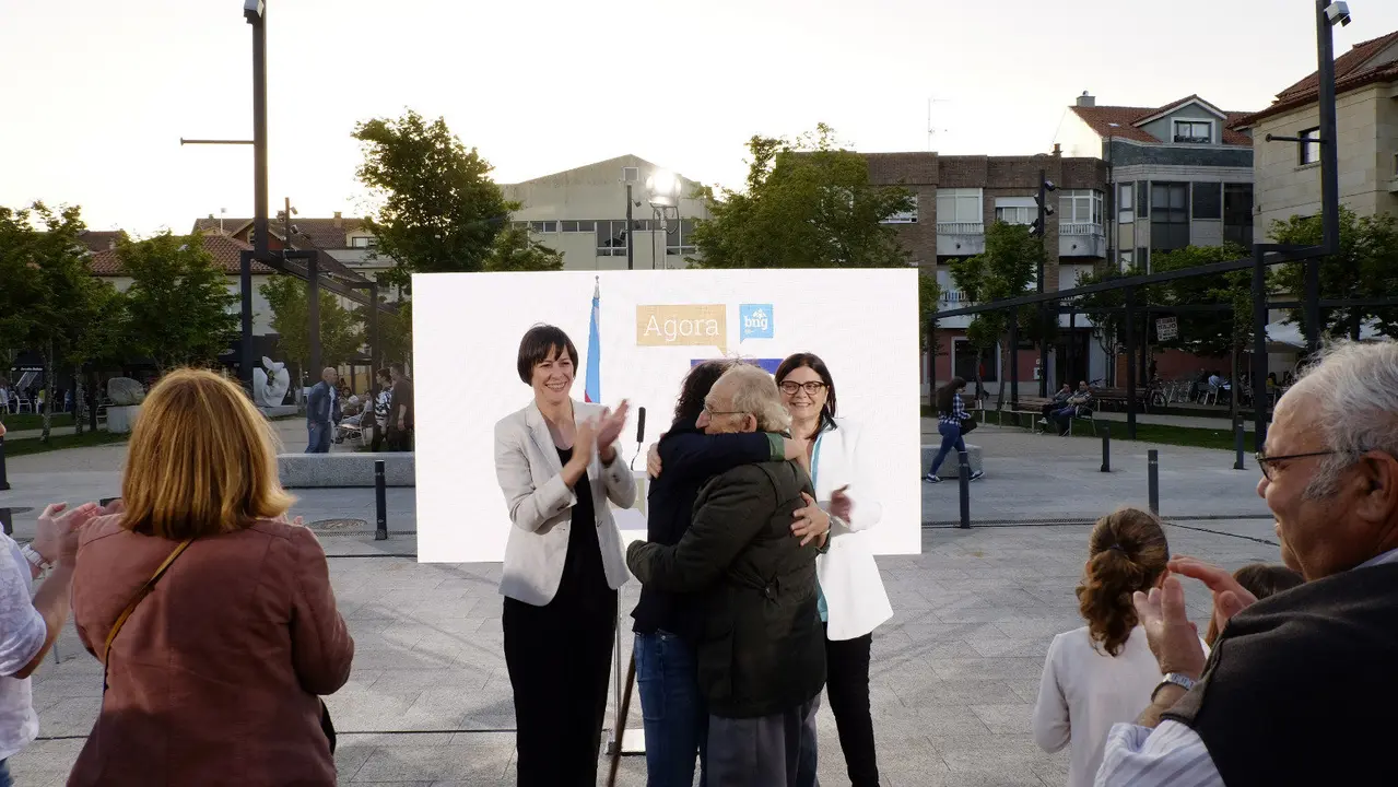 <p>Escolma fotogr&aacute;fica do mitin celebrado en Tomi&ntilde;o.</p>

<p>#todossomoscarmedasilva</p>
