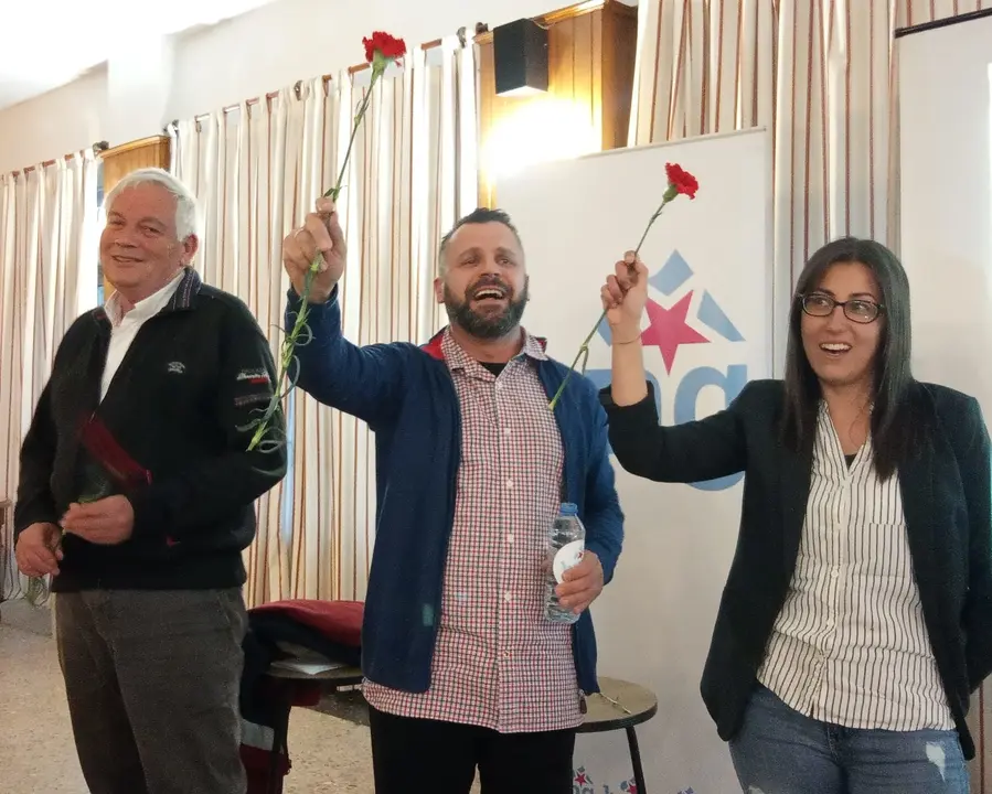 <p>Acto p&uacute;blico celebrado polo BNG no Casino da Guarda para as elecci&oacute;n xerais 2019.</p>

<p>O acto estivo presentado por Bea Lomba, respons&aacute;bel local e candidata n&ordm;2 do BNG &aacute; Guarda, coa participaci&oacute;n de Anxo Baz, candidato &aacute; Alcald&iacute;a da Guarda e de Guillerme V&aacute;zquez, candidato ao Parlamento espa&ntilde;ol.</p>
