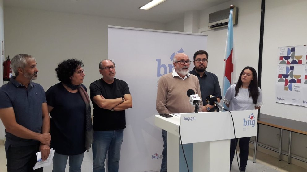 decalaracións de Xosé Martínez Tato acompañado por represetantes do BNG en Vigo, Gondomar e O Porrinho