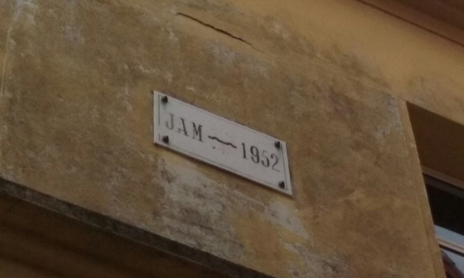 Placa no concello na rúa S Marcos